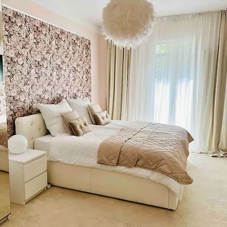 Apartment Ferienwohnung Zu Vermieten *